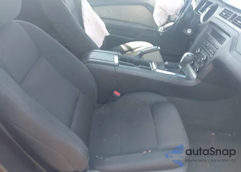 2013 Ford Mustang V6 из США, поврежденный, VIN 1ZVBP8EM5D5234204